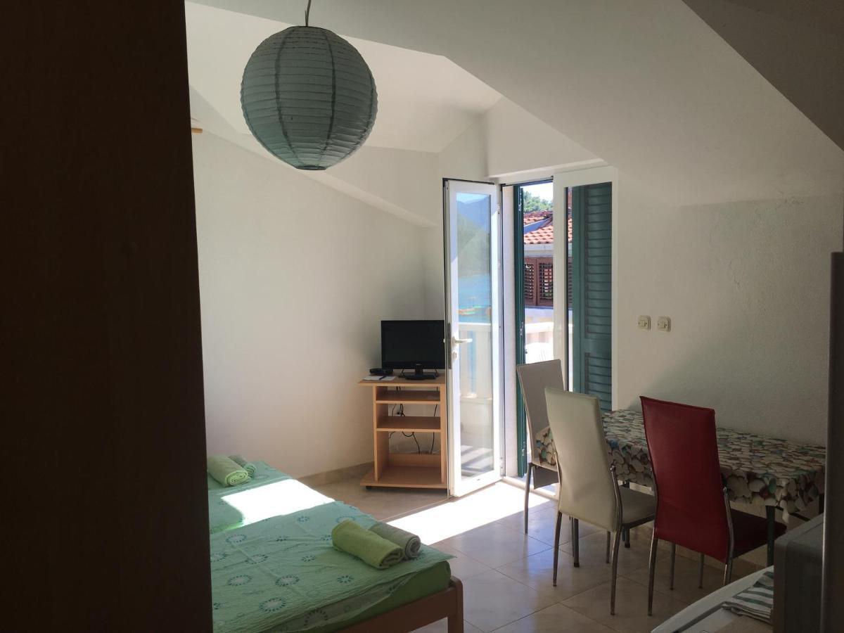 Apartmani Domenika Žuljana Exteriér fotografie